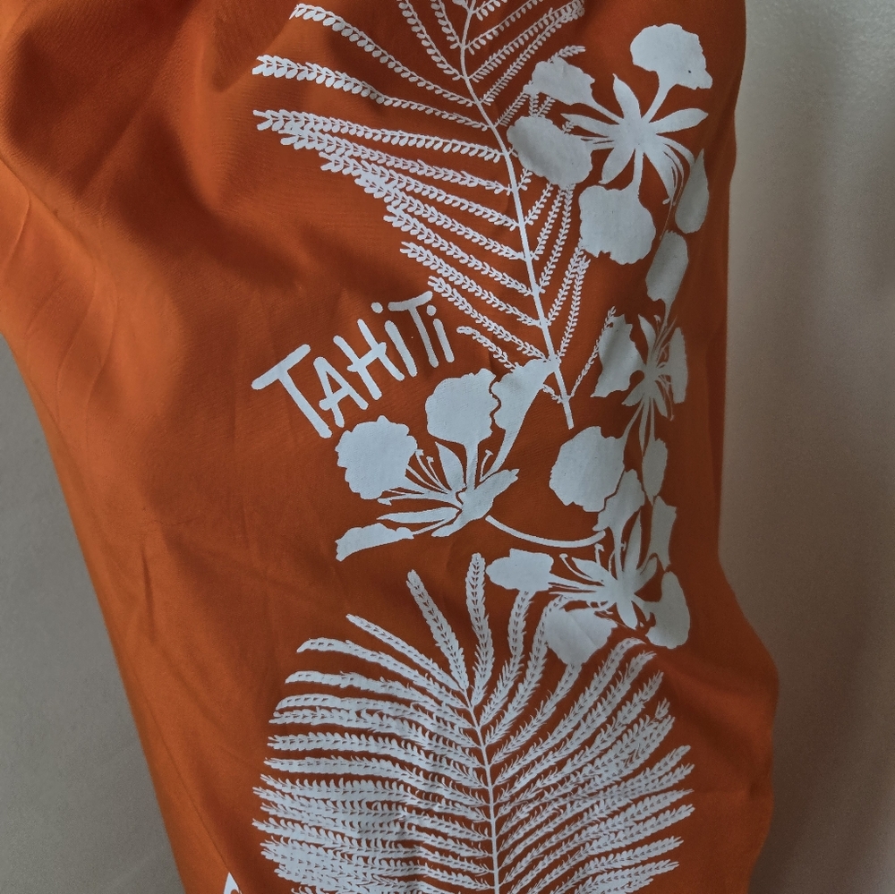 Vintage Tahitian Orange Sarong NOS - Picture 5 of 9